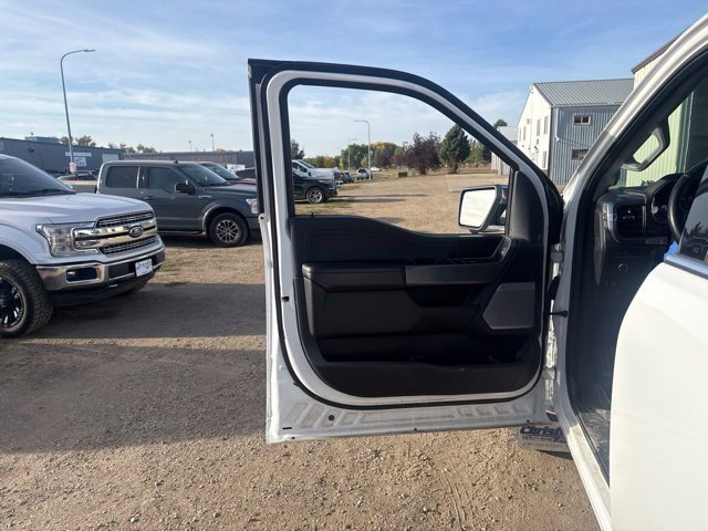 Used 2022 Ford F150 Lariat w/ Equipment Group 502A High AWD/4WD image 21