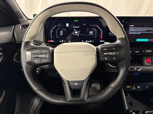 Used 2025 Kia K4 GT-Line w/ GT-Line Premium Package image 17