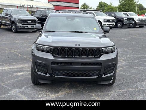 Used 2021 Jeep Grand Cherokee L Laredo AWD/4WD image 2