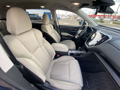 Used 2025 Subaru Ascent Premium AWD/4WD image 24