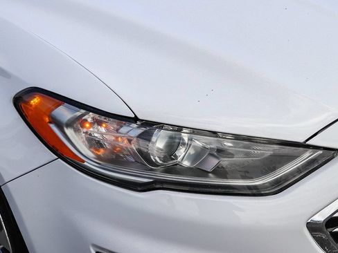 Certified 2020 Ford Fusion SE AWD/4WD image 4