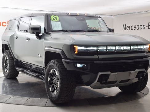 Used 2024 GMC Hummer EV 3X w/ Extreme Off-Road Package image 4