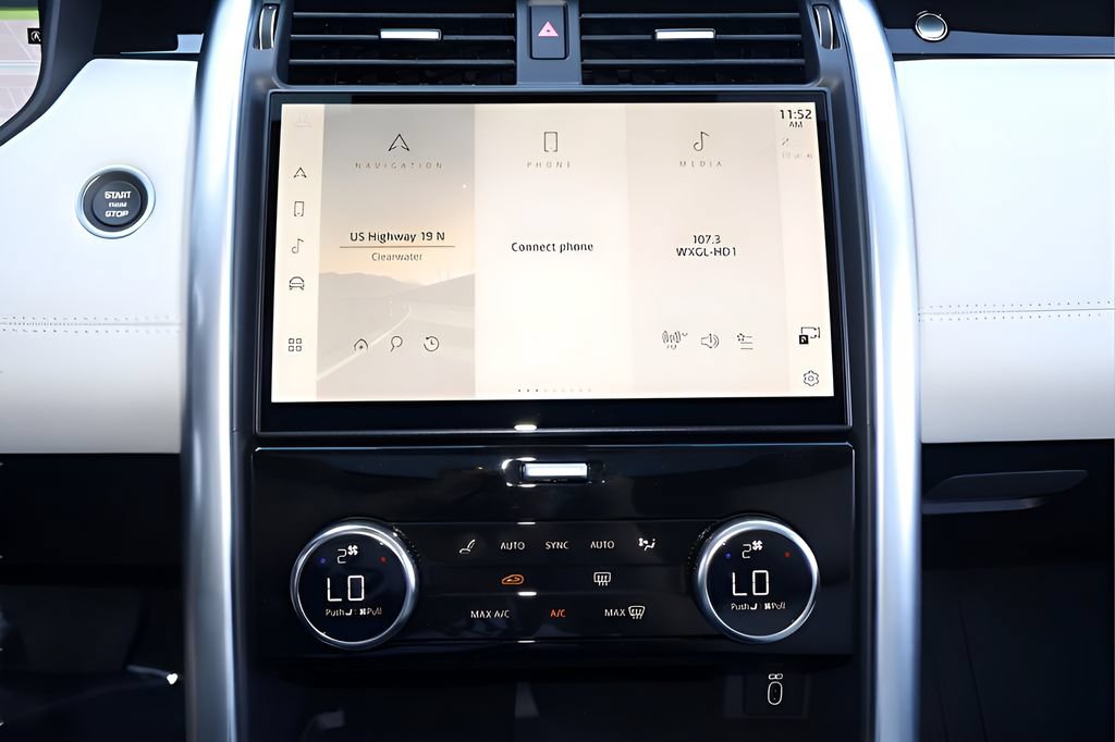 New 2026 Land Rover Discovery S AWD/4WD image 22