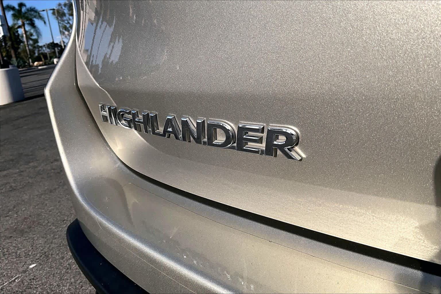 Used 2016 Toyota Highlander XLE FWD image 29