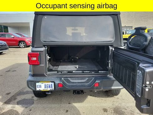 Used 2019 Jeep Wrangler Unlimited Sport S AWD/4WD image 28