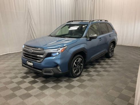 Certified 2025 Subaru Forester Limited AWD/4WD image 4