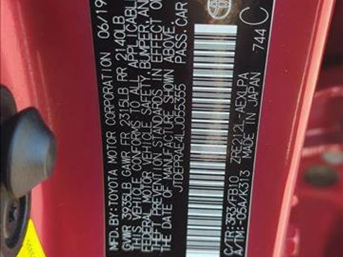 Certified 2020 Toyota Corolla LE image 28