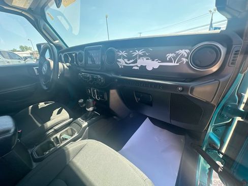 Used 2020 Jeep Wrangler Unlimited Sport AWD/4WD image 31
