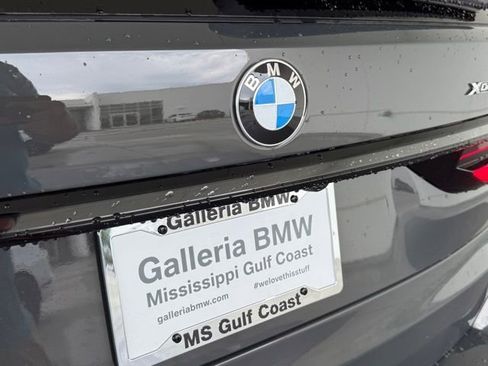 Used 2026 BMW X7 xDrive40i w/ M Sport Package AWD/4WD image 12