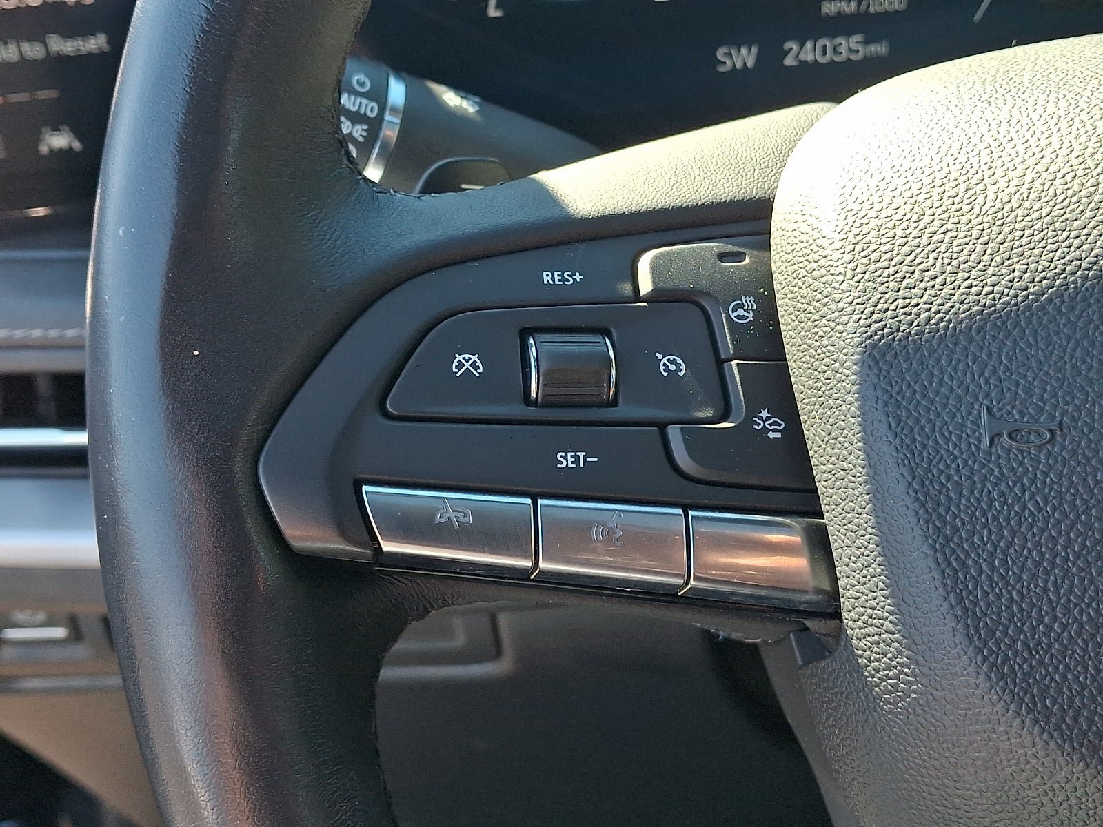 Certified 2024 Cadillac XT4 Premium Luxury AWD/4WD image 27