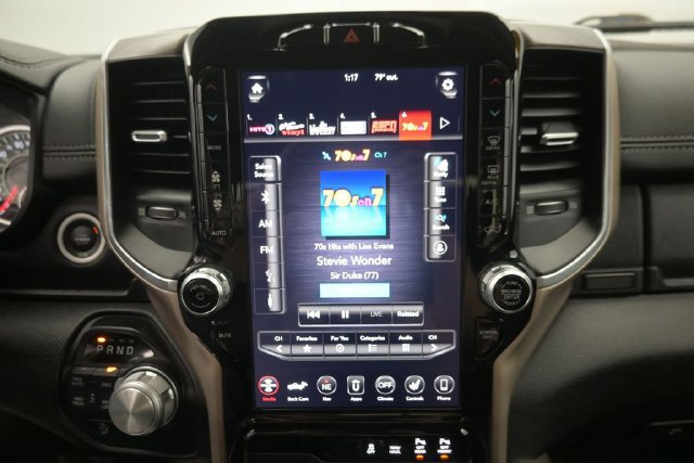 Used 2020 RAM 1500 Laramie AWD/4WD image 14