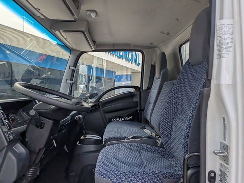 New 2025 Chevrolet Low Cab Forward image 16