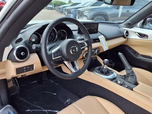 New 2026 MAZDA MX-5 Miata RF Grand Touring RWD image 9