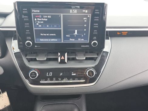 Used 2022 Toyota Corolla LE FWD image 14