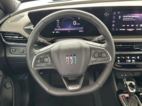 Used 2025 Buick Envista Avenir FWD image 17