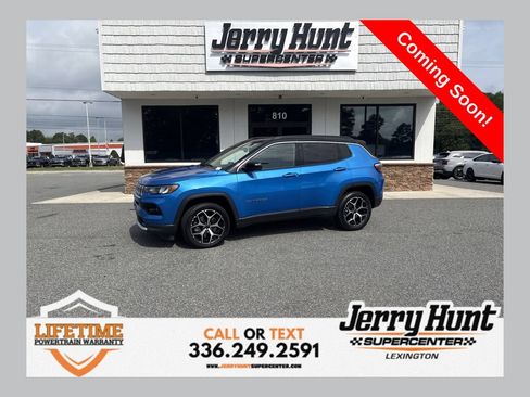 Used 2025 Jeep Compass Limited AWD/4WD image 1