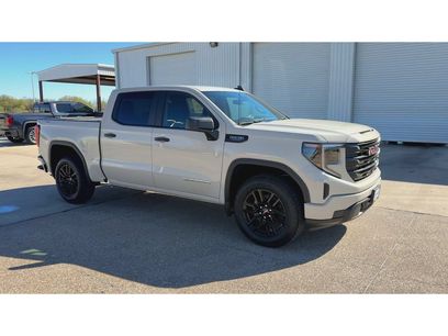 New 2026 GMC Sierra 1500 Pro w/ Graphite Edition