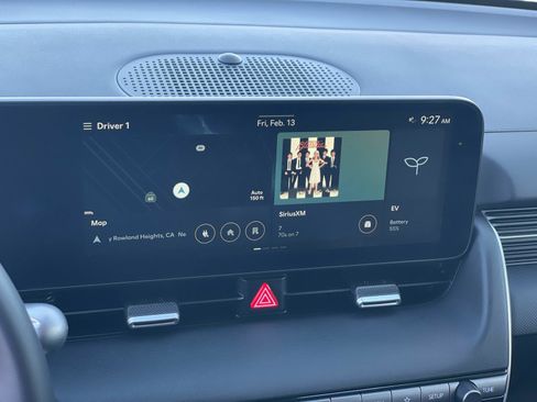 Certified 2025 Hyundai Ioniq 5 SE image 10