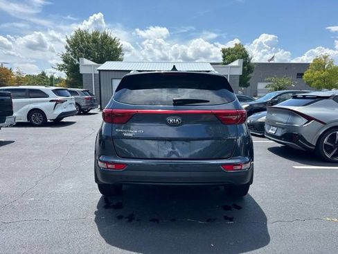 Used 2017 Kia Sportage LX w/ LX Popular Package FWD image 4