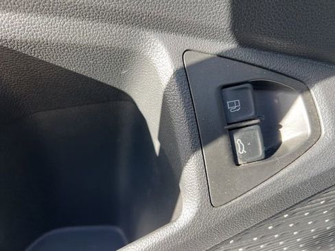 Used 2024 Volkswagen Jetta SE image 21