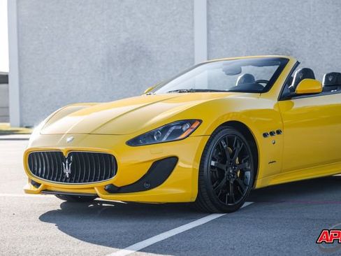 Used 2014 Maserati GranTurismo Sport image 41