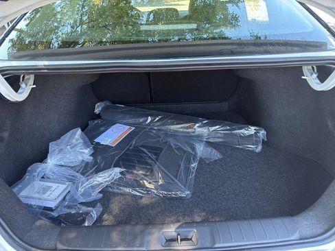 New 2025 Nissan Sentra SR image 31