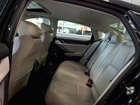 Used 2018 Honda Accord EX-L image 9