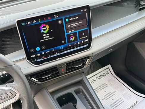 New 2026 Volkswagen Tiguan SE R-Line FWD image 28
