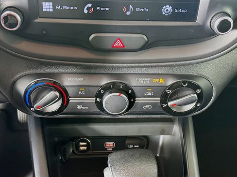 Used 2022 Kia Soul LX w/ Technology Package FWD image 22