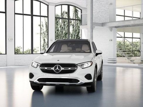 Used 2026 Mercedes-Benz GLC 300 image 43