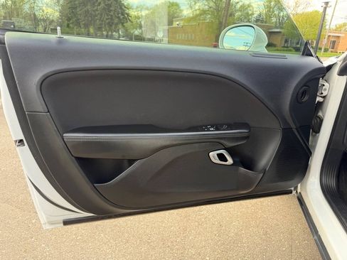 Used 2017 Dodge Challenger SXT RWD image 12