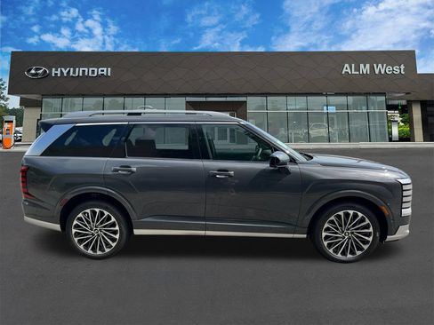New 2026 Hyundai Palisade Calligraphy FWD image 5