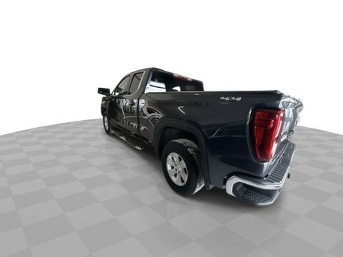 Certified 2022 GMC Sierra 1500 SLE image 6