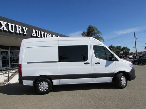 Used 2023 Mercedes-Benz Sprinter 2500 image 8