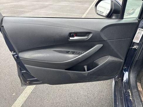 Used 2021 Toyota Corolla LE image 18