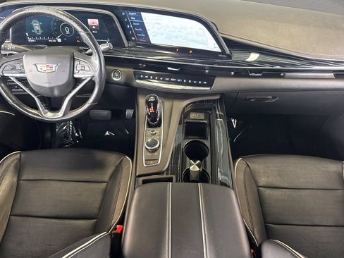 Used 2021 Cadillac Escalade ESV Sport w/ Driver Assist Tech Package AWD/4WD image 14