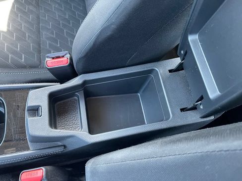 Used 2024 Nissan Kicks SV w/ Interior Electronics Package FWD image 36