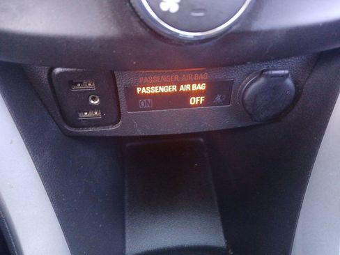 Used 2017 Chevrolet Trax LS image 28