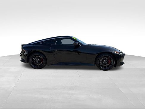 Used 2025 Nissan Z Performance w/ Floor Mat Package RWD image 9