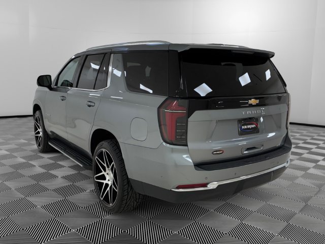 Used 2025 Chevrolet Tahoe LT AWD/4WD image 3