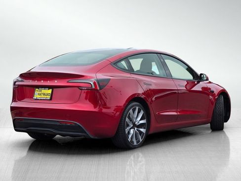 Used 2024 Tesla Model 3 Standard Range RWD image 5