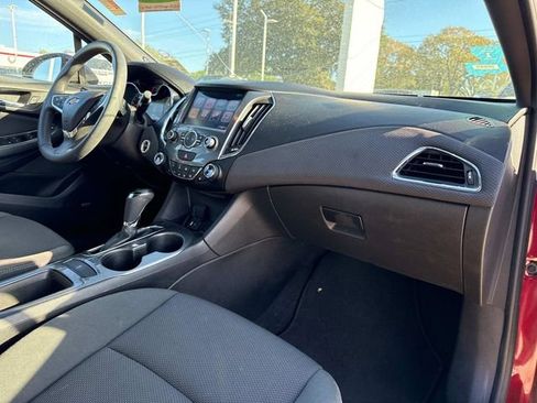 Used 2016 Chevrolet Cruze LT w/ Sun And Sound Package image 18