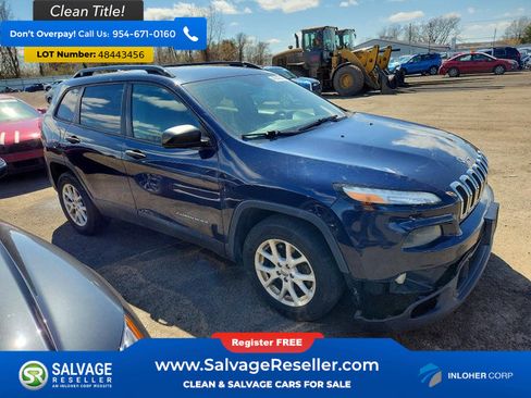 Used 2016 Jeep Cherokee Sport image 5