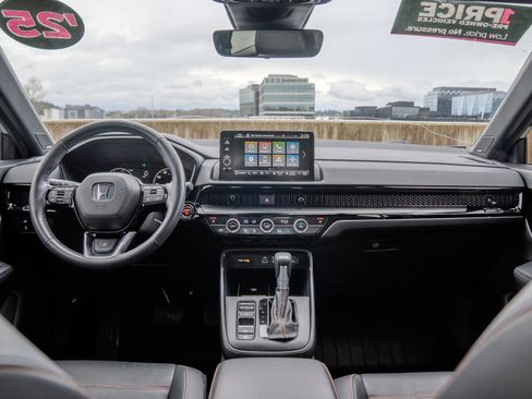 Used 2025 Honda CR-V Sport Touring image 22