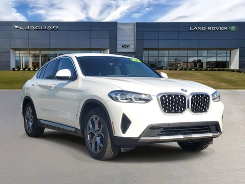 Used 2023 BMW X4 xDrive30i w/ Convenience Package AWD/4WD image 2