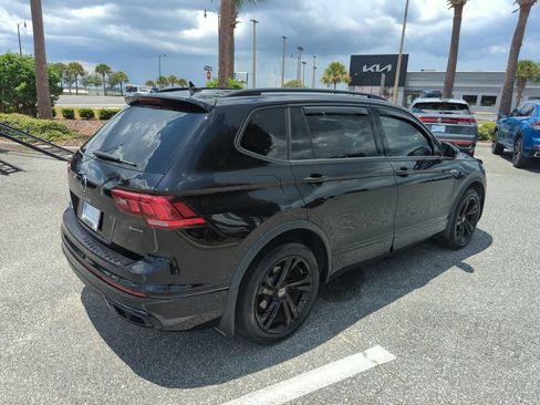 Used 2023 Volkswagen Tiguan SE R-Line AWD/4WD image 6