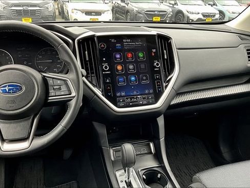 Used 2024 Subaru Ascent Premium w/ Convenience Package image 7