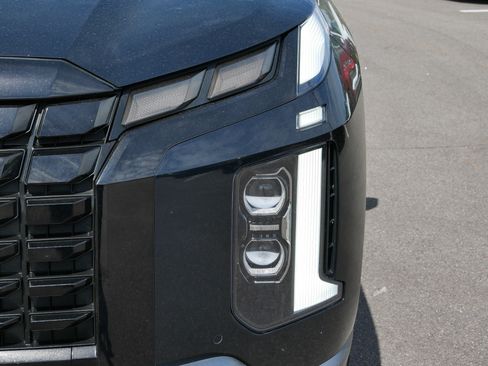 Certified 2023 Hyundai Palisade Limited AWD/4WD image 16