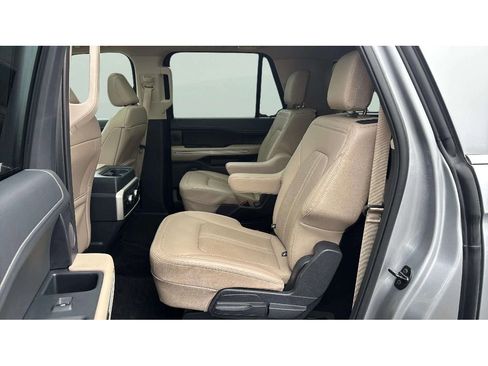 Used 2022 Ford Expedition Max Limited image 13