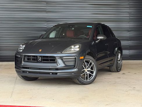 New 2026 Porsche Macan AWD/4WD image 1